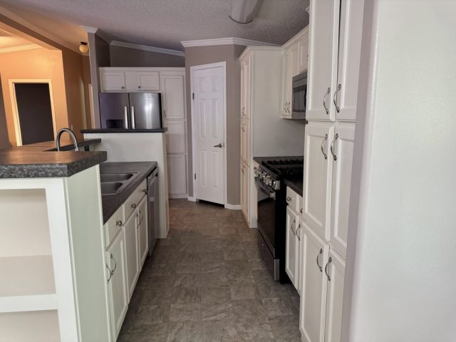 Kitchen 9